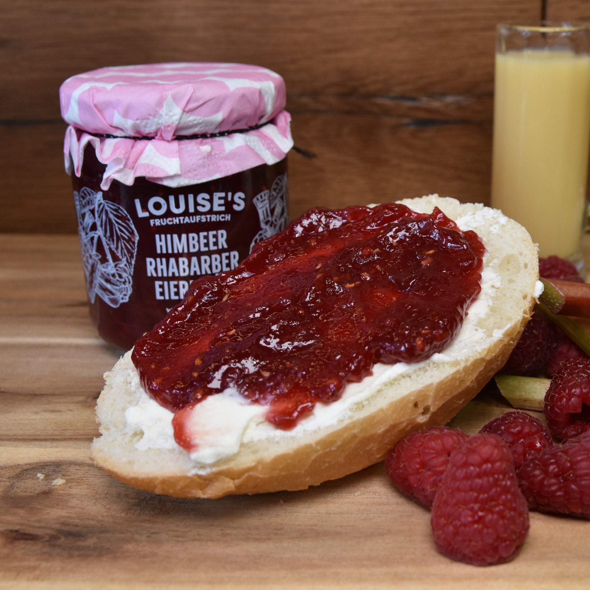 Louises Fruchtaufstrich Himbeer Rhabarber Eierlikör 240g